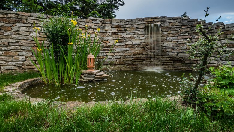 Goldfischteich im Garten, © Gästehaus Pointner Goldfischteich im Garten, © Gästehaus Pointner