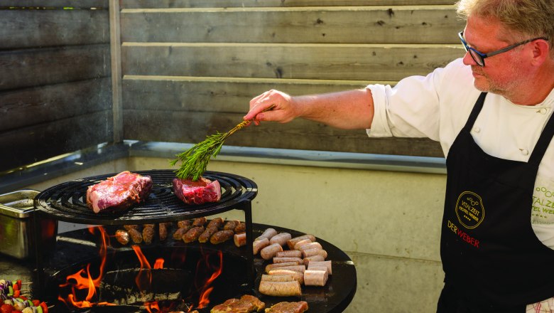 Chef Fred am Vitalzeit Hotel Weber Grill, © Vitalzeit Hotel Weber Chef Fred am Vitalzeit Hotel Weber Grill, © Vitalzeit Hotel Weber