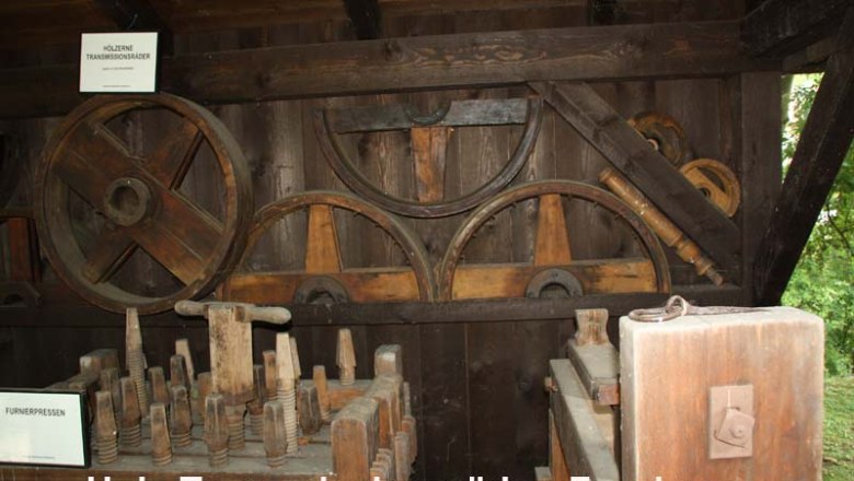 Furnierpresse, © mk Furnierpresse, © mk