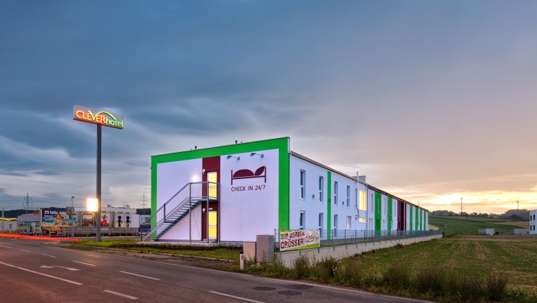 Außenansicht, © Cleverhotel GmbH Außenansicht, © Cleverhotel GmbH