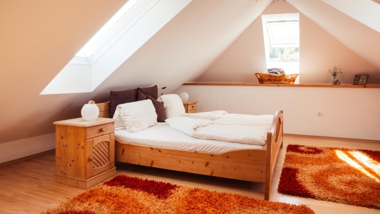 Schlafzimmer-orange am Bioweingut Jakob, © Bioweingut Jakob Schlafzimmer-orange am Bioweingut Jakob, © Bioweingut Jakob