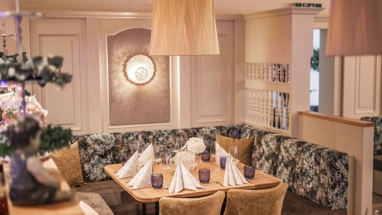 Tischbeispiel im Restaurant DG Lieblingsplatzl, © Nimo Zimmerhackl Tischbeispiel im Restaurant DG Lieblingsplatzl, © Nimo Zimmerhackl