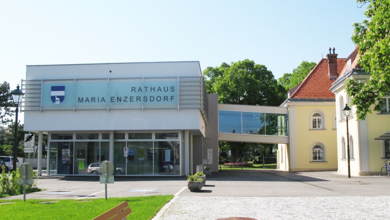 Rathaus Gemeinde Maria Enzersdorf, © Gemeinde Maria Enzersdorf Rathaus Gemeinde Maria Enzersdorf, © Gemeinde Maria Enzersdorf