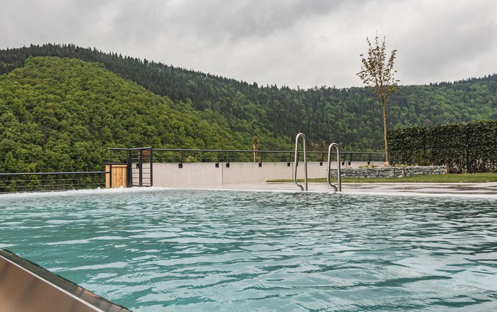 Pool mit herrlicher Aussicht, © Weingut Nigl Pool mit herrlicher Aussicht, © Weingut Nigl