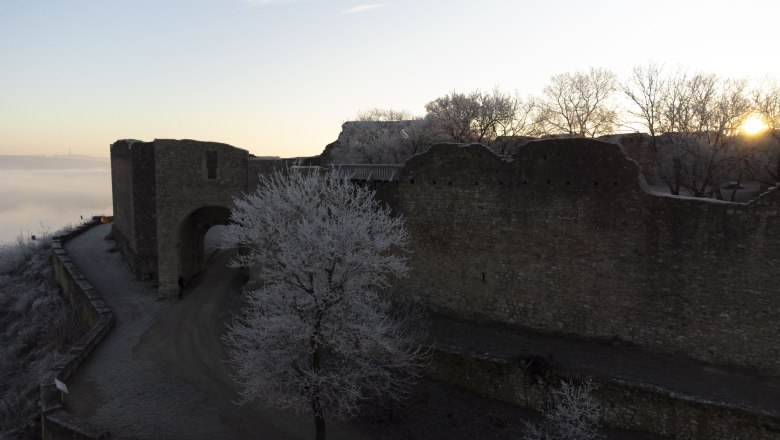 Schlossberg Hainburg/Donau im Winter, © Arbeitsgruppe Schlossberg Schlossberg Hainburg/Donau im Winter
