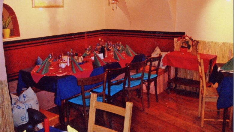 tische, © Taverna tische, © Taverna