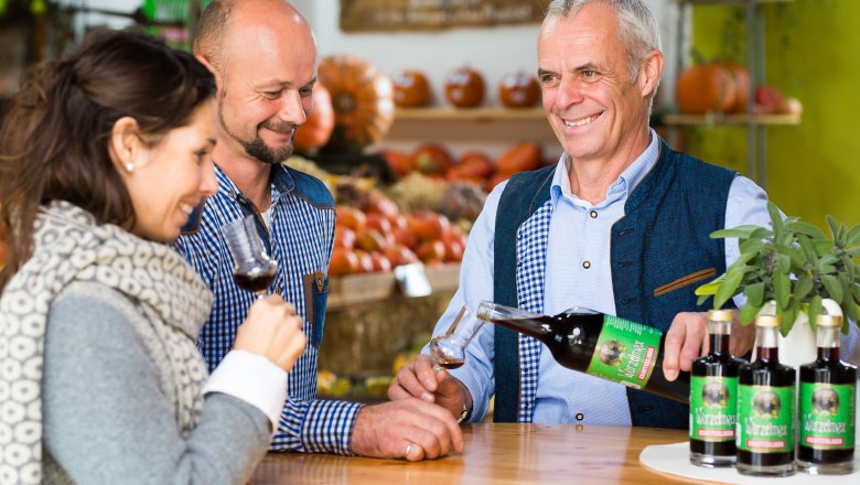 Wurzelmax Kräuterlikör-Verkostung, © Daniel Schalhas Wurzelmax Kräuterlikör-Verkostung, © Daniel Schalhas