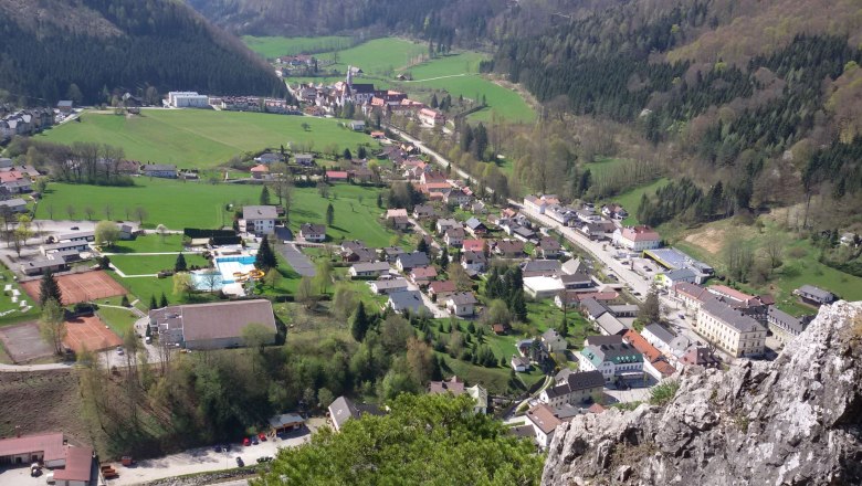 Blick vom Kirchstein auf die Kartause, © Marktgemeinde Gaming Blick vom Kirchstein auf die Kartause, © Marktgemeinde Gaming