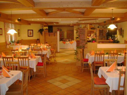 Dorfheuriger Kerschbaum, © Familie Kerschbaum Dorfheuriger Kerschbaum, © Familie Kerschbaum