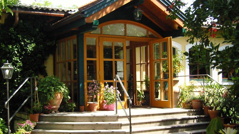 Willkommen bei Familie Schlager, © Schlager Willkommen bei Familie Schlager, © Schlager