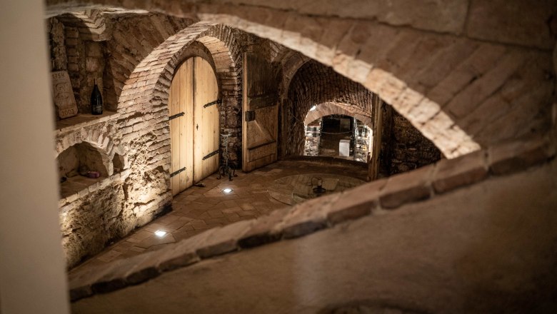 Weingut Schuster, © Agnes Winkler Keller im Weingut Schuster