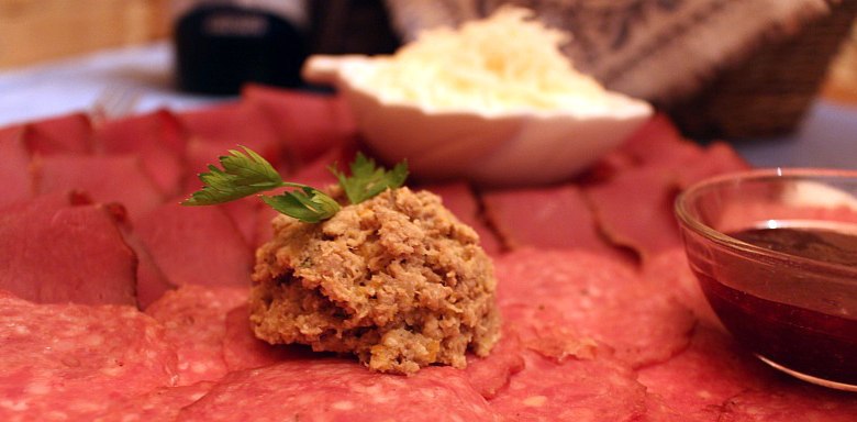 Heurigenschmankerl beim Weingut Gruber, © Weingut Gruber Heurigenschmankerl beim Weingut Gruber, © Weingut Gruber