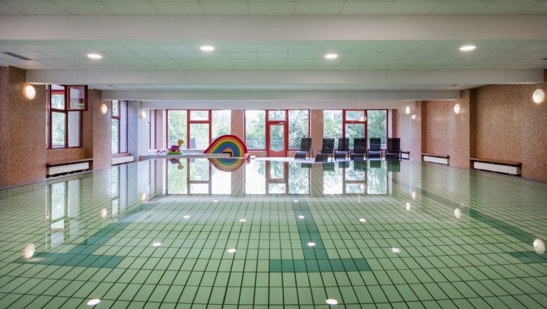 Schwimmbad JUFA Hotel am Sigmundsberg, © Harald Eisenberger/JUFA Hotels Schwimmbad JUFA Hotel am Sigmundsberg, © Harald Eisenberger/JUFA Hotels