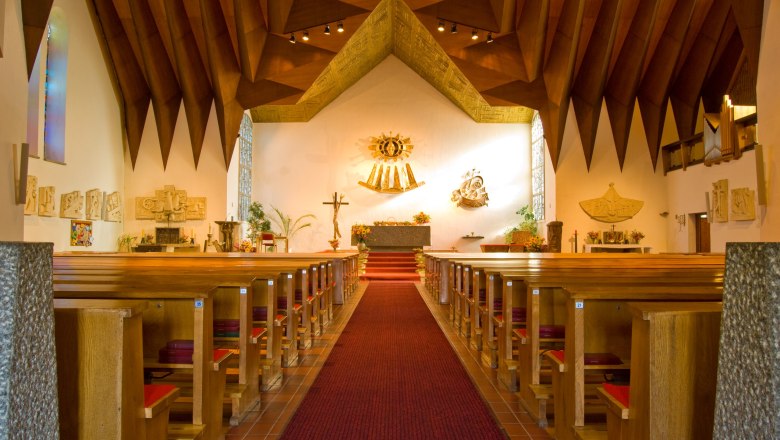 Innenraum der Pfarrkirche, © Gemeinde Bad Traunstein Innenraum der Pfarrkirche, © Gemeinde Bad Traunstein