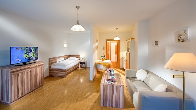 Die Residenz Bad Vöslau - Das Hotel für junggebliebene Senioren, © Die Residenz Bad Vöslau- Das Hotel für junggebliebene Senioren Die Residenz Bad Vöslau - Das Hotel für junggebliebene Senioren, © Die Residenz Bad Vöslau- Das Hotel für junggebliebene Senioren