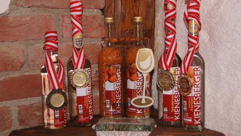 Prämierte Produkte der Familie Kienesberger, © Familie Kienesberger Prämierte Produkte der Familie Kienesberger, © Familie Kienesberger