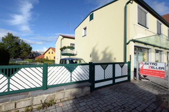 Haus von außen, © Regina Petric Haus von außen, © Regina Petric