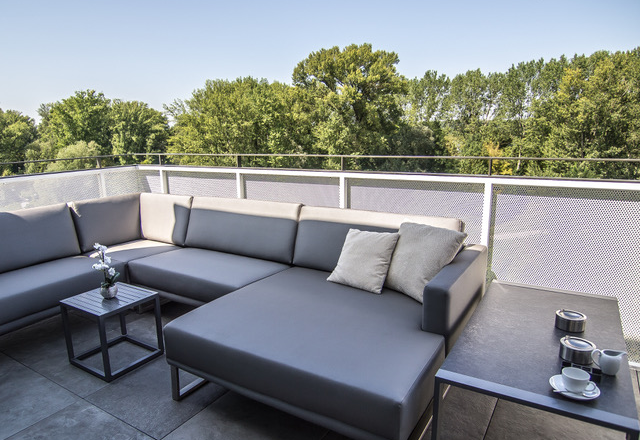 TDR-Fewo Rooftop Balkon, © Guestia GmbH Ausblick von der Terrasse in die Tullner Au