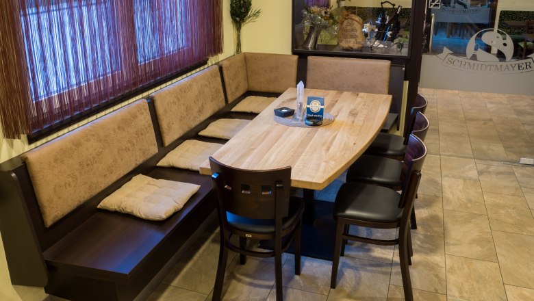 Restaurant Tisch, © GasthausSchmidtmayer Restaurant Tisch, © GasthausSchmidtmayer