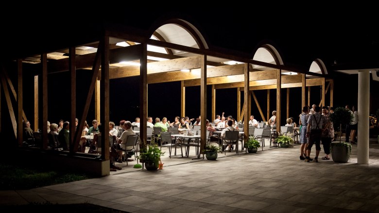 Überdachte Terasse, © Mostlandhof Überdachte Terasse, © Mostlandhof