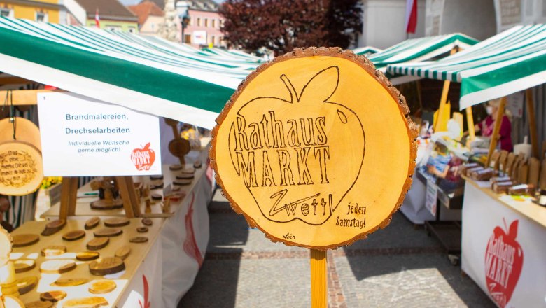Zwettler Rathausmarkt, © fotozwettl.at Zwettler Rathausmarkt, © fotozwettl.at