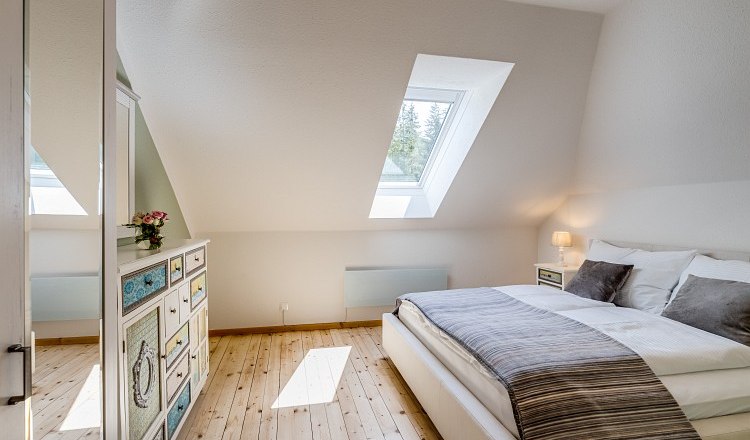 Herrenhaus See-Superior mit Balkon und Seeblick, © Ferienwohnungen Herrenhaus Herrenhaus See-Superior mit Balkon und Seeblick, © Ferienwohnungen Herrenhaus