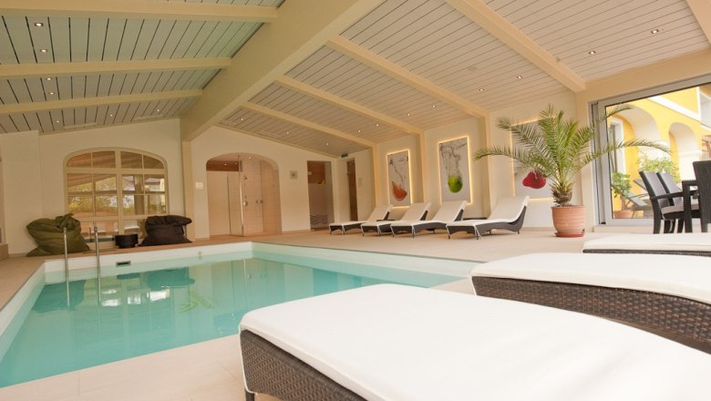 Faulenzerhotel Schweighofer, © 2006 Karl Schweighofer jr. www.kpix.at Faulenzerhotel Schweighofer, © 2006 Karl Schweighofer jr. www.kpix.at