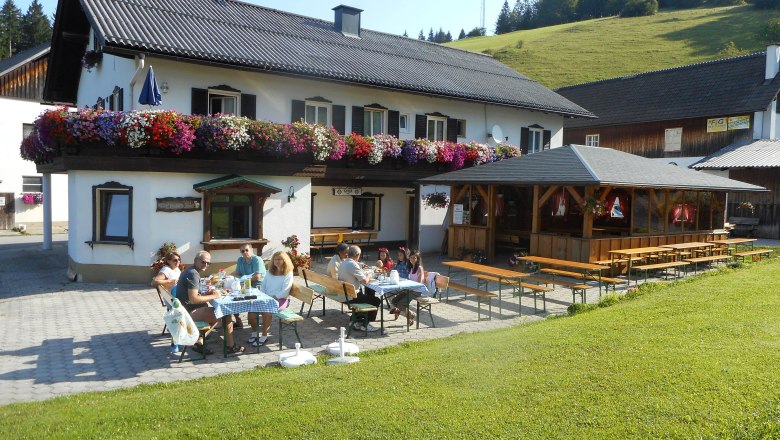 Frühstück auf der Sonnenterasse, © Familie Buber Frühstück auf der Sonnenterasse, © Familie Buber