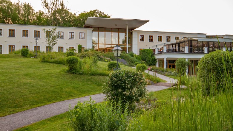 Eingang/Terrasse, © Schlosspark Mauerbach Eingang/Terrasse, © Schlosspark Mauerbach