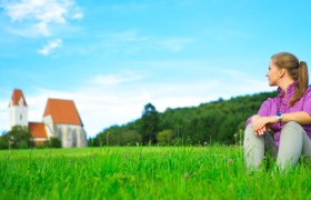 Wanderrast vor Mauer, © Region Dunkelsteinerwald Wanderrast vor Mauer, © Region Dunkelsteinerwald