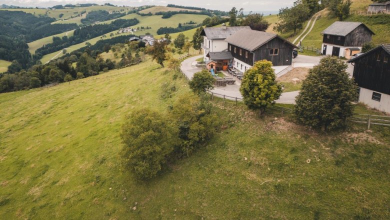 Mostheuriger Almhaus Hochkogel, © Gerald Demolsky Mostheuriger Almhaus Hochkogel, © Gerald Demolsky