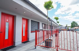 Eingänge, © Nava Motel Eingänge, © Nava Motel