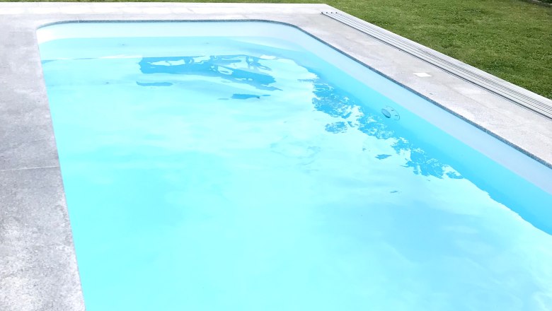 Pool, © Karin Eisenhauer Pool, © Karin Eisenhauer