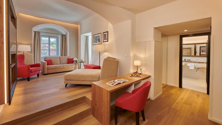 Schloss Eisenstrasse, © Dominik Stixenberger Schloss Eisenstrasse, © Dominik Stixenberger