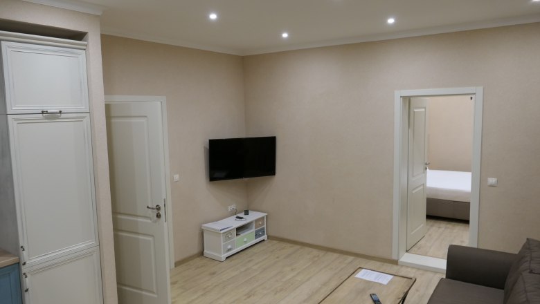 Wohnküche mit TV, © Mediterraneo Ybbs Wohnküche mit TV, © Mediterraneo Ybbs