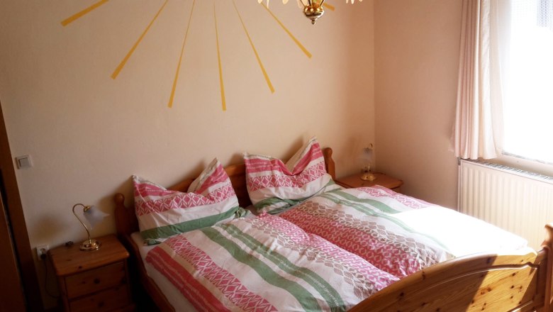 Zimmer Morgensonne, © Stoagrawihof, Fotograf Gisela Paulnsteiner Zimmer Morgensonne, © Stoagrawihof, Fotograf Gisela Paulnsteiner