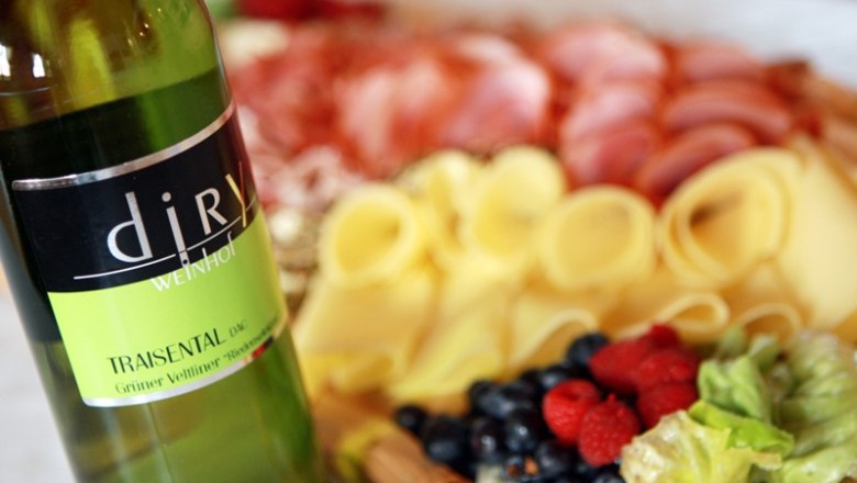 Heurigenjause, © Weinhof Diry Heurigenjause, © Weinhof Diry