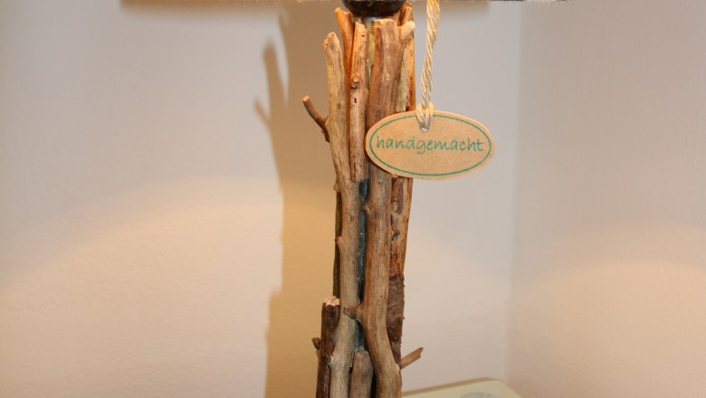 Nahttischlampe, © Gruber Claudia Nahttischlampe, © Gruber Claudia