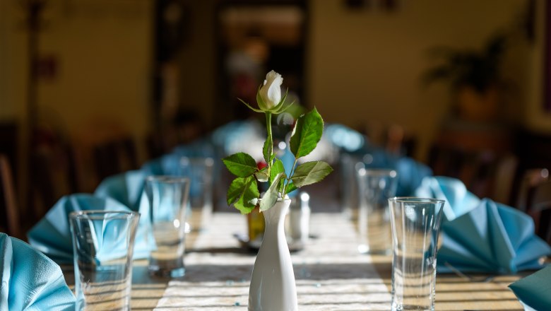 Gasthaus Saal gedeckt, © GasthausSchmidtmayer Gasthaus Saal gedeckt, © GasthausSchmidtmayer