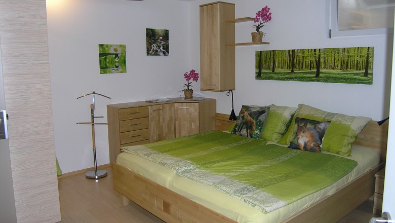 Schlafzimmer Appartement, © C Appartement Wistrcil Stellfeld, Martina Stellfeld Schlafzimmer Appartement, © C Appartement Wistrcil Stellfeld, Martina Stellfeld