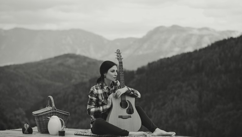 Picknick auf der Holzterrasse, © Fam. Helmel Picknick auf der Holzterrasse, © Fam. Helmel