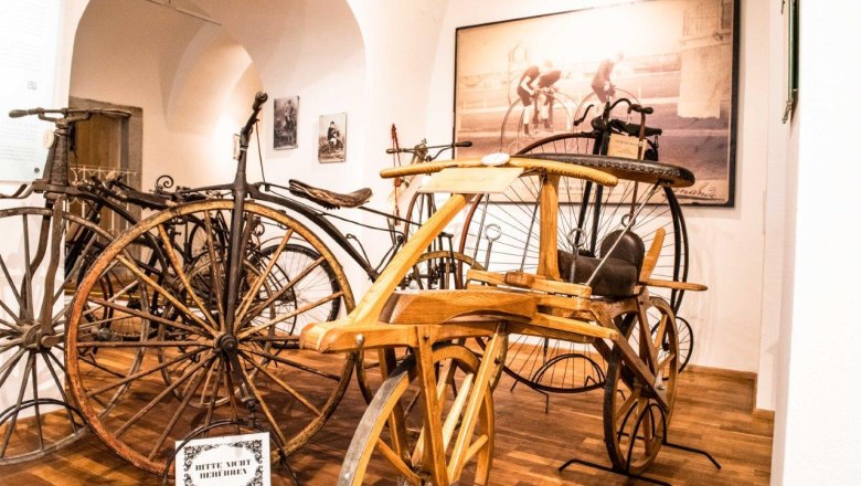 Fahrradmuseum Ausstellungsobjekt, © Mia Bodenstein Fahrradmuseum Ausstellungsobjekt, © Mia Bodenstein