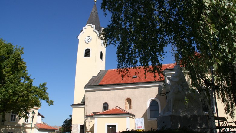 2006_09_09_03_kirche_goettlesbrunn, © Gemeinde Göttlesbrunn-Arbesthal 2006_09_09_03_kirche_goettlesbrunn, © Gemeinde Göttlesbrunn-Arbesthal