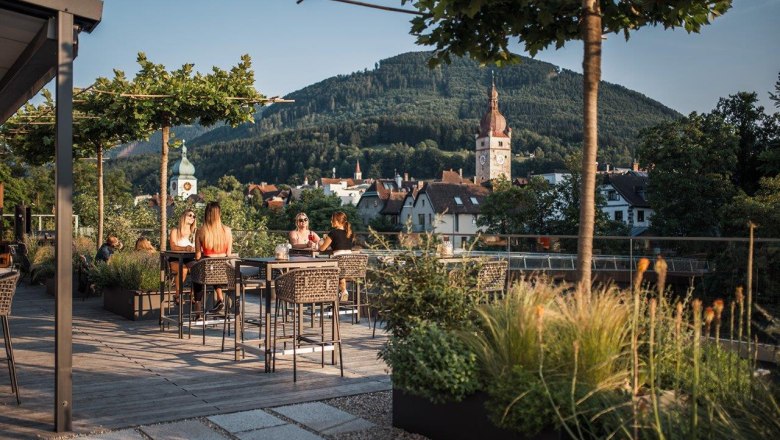 Schloss Eisenstrasse, © Dominik Stixenberger Schloss Eisenstrasse, © Dominik Stixenberger