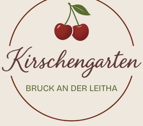 Logo Kirschengarten Bruck/Leitha, © Kirchengarten Windholz Logo mit zwei Kirschen und dem Text 'Kirschengarten Bruck an der Leitha'.