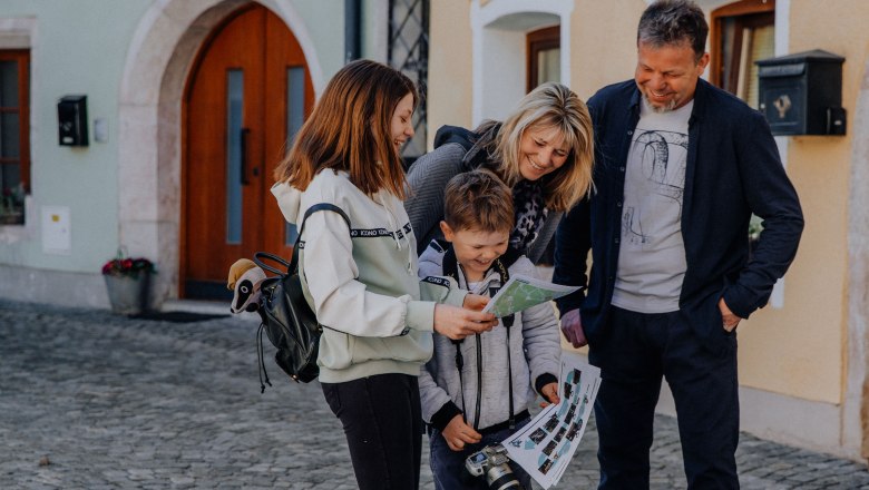 fotos_detektiv_trail-3-kl_c_mycityhighlight-europe-gmbh, © MyCityHighlight Europe GmbH fotos_detektiv_trail-3-kl_c_mycityhighlight-europe-gmbh, © MyCityHighlight Europe GmbH