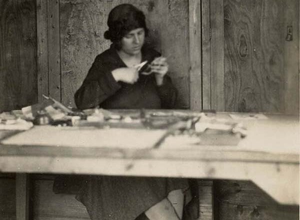 Josefine Allmayer bei der Arbeit, © mk Josefine Allmayer bei der Arbeit, © mk