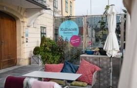 Kulhanek´s Gastgarten am Schlossplatz, © Wienerwald Tourismus/Unleashed.at Kulhanek´s Gastgarten am Schlossplatz