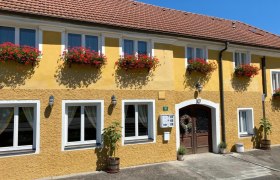 Hausansicht aussen, © Haus Ebersdorf Hausansicht aussen, © Haus Ebersdorf