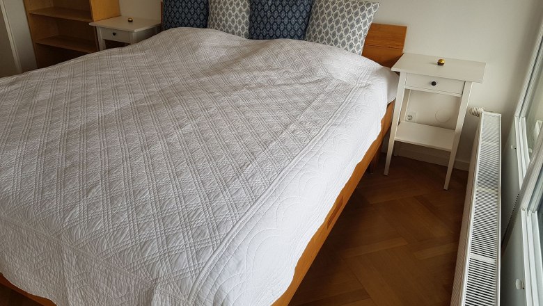 Schlafzimmer mit Doppelbett, © Familie Gföhler Schlafzimmer mit Doppelbett, © Familie Gföhler